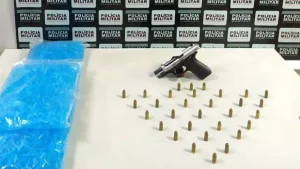 Nova Serrana: PM prende homem, apreende arma e recupera ve&iacute;culo