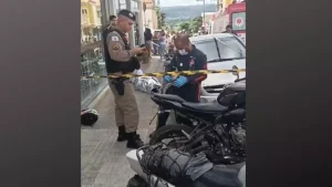 Dono de joalheria em Arcos é morto após reagir assalto
