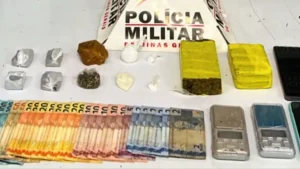 Drogas s&atilde;o encontradas enterradas em mata pr&oacute;ximo &agrave; escola de Divin&oacute;polis