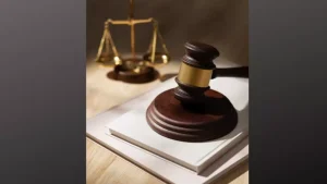 Justiça expede mandado de prisão contra pai acusado de abusar sexualmente do filho