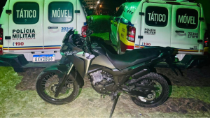 PM recupera moto furtada em Divinópolis