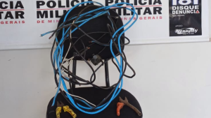 PM pega em flagrante ladrão furtando fiação em Itapecerica