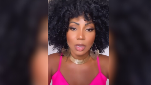 Bailarina do SBT pede demissão após piada de Ratinho