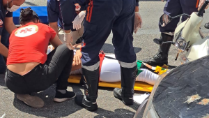 Divinópolis: mulher fica ferida após acidente na rua Rio de Janeiro
