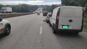 Acidente na MG-050 deixa uma mulher ferida em Divin&oacute;polis