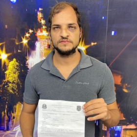 Após roubo e agressões, carro de app com influencer divinopolitano se envolve em briga de trânsito em SP