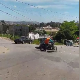 Acidente no bairro Interlagos deixa um homem ferido