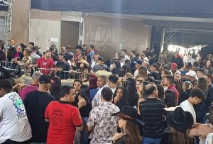 Acompanhe ao vivo a transmissão da 1ª etapa do concurso Rainha e Princesas da Divinaexpo