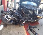 Colisão entre moto e carro deixa 3 feridos em Itaúna