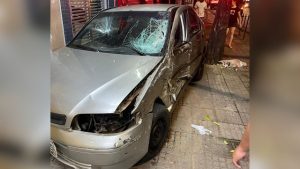 Sobrinho pega carro de tio e se envolve em acidente no Centro de Divin&oacute;polis