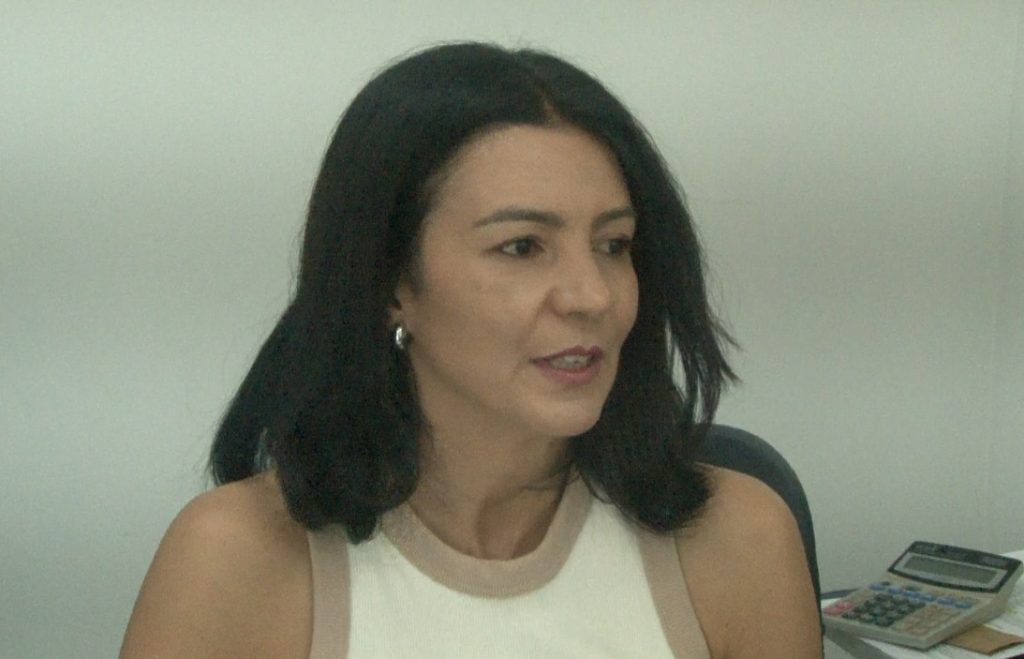 Sheila Salvino &eacute; a nova Secret&aacute;ria Municipal de Sa&uacute;de de Divin&oacute;polis
