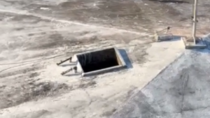 Veja v&iacute;deo: leitores flagram caixa d&rsquo;&aacute;gua da Copasa sem tampa