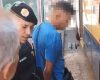 Ladrão assalta ônibus e é parado por passageiros em Divinópolis