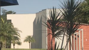 Professores da UEMG anunciam greve a partir de quinta (2/5)