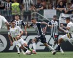 Galo quer liderança e classificação na Libertadores. Rosário Central x Atlético. A Minas FM transmite.