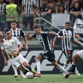 Galo quer lideran&ccedil;a e classifica&ccedil;&atilde;o na Libertadores. Ros&aacute;rio Central x Atl&eacute;tico. A Minas FM transmite.
