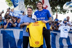 Um Gigante Cabuloso. C&aacute;ssio &eacute; oficialmente do Cruzeiro.