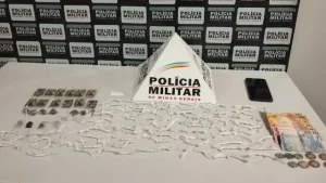 PM apreende drogas e dois homens s&atilde;o presos em Nova Serrana