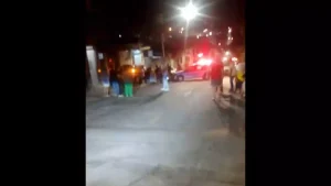 Divin&oacute;polis: Condutor &eacute; contido por populares at&eacute; a chegada da PM, ap&oacute;s causar atropelamento