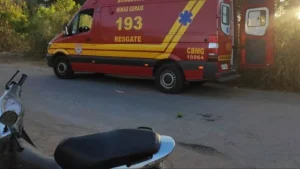 Formiga: Homem fica ferido ap&oacute;s acidente de moto