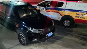 PM recupera veículo furtado em Nova Serrana