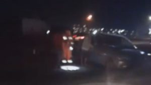 Carro capota e motorista fica ferido na MG-050, em Divinópolis