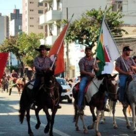 Est&atilde;o abertas as inscri&ccedil;&otilde;es para tradicional cavalgada no anivers&aacute;rio de Divin&oacute;polis