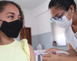 Vacina contra a dengue é ampliada para adolescentes de 16 anos