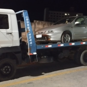 Homem bate na ex-namorada, leva o carro e termina preso