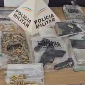Oliveira: Trio é preso com drogas, armas e munições