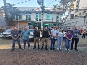 Divin&oacute;polis recebe 3 novas viaturas da PM