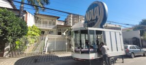 Estúdio móvel da rádio Nova Sertaneja esta AO VIVO direto da Slim Spa Urbano