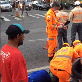 Divinópolis: jovem fica ferido após acidente na avenida Primeiro de Junho