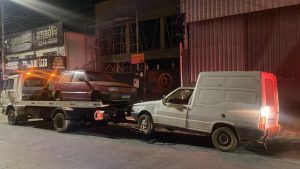 PM recupera tr&ecirc;s ve&iacute;culos furtados na zona rural de Divin&oacute;polis