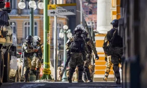 Diante de tentativa de golpe na Bolívia, Arce troca comando militar