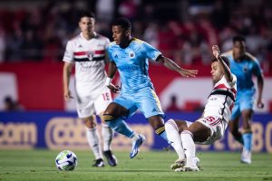 A Raposa embalada encara o Tricolor Paulista para chegar no G4. S&atilde;o Paulo x Cruzeiro. A Minas FM transmite.