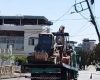 Vídeo: Caminhão atinge rede elétrica e rua é interditada em Divinópolis