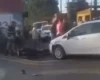 Veja vídeo: Acidente entre carro e moto deixa motociclista ferida em Pará de Minas
