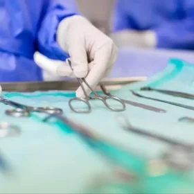 Morador de Divinópolis precisa de vaga em hospital para cirurgia de hérnia