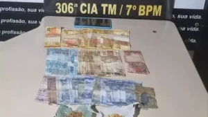Lagoa da Prata: PM apreende 54 pedras de crack e mais de R$ 1 mil dentro de guarda-roupas