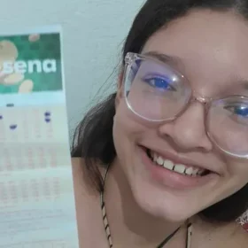 Criança acerta os seis números da Mega-Sena, mas pais esquecem de fazer a aposta
