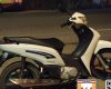Motociclista sem CNH é preso após acidente na Estrada de Ermida, em Divinópolis
