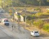 Vazamento de água gera acidentes no bairro São Roque, em Divinópolis