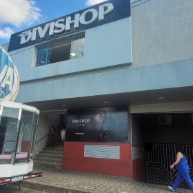 Est&uacute;dio m&oacute;vel da r&aacute;dio Nova Sertaneja esta AO VIVO direto do Divishop