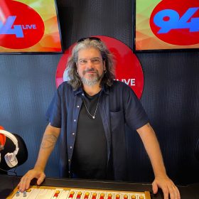 Daniel Lima traz a Divin&oacute;polis o espet&aacute;culo Beatles na Esquina