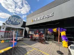 Est&uacute;dio m&oacute;vel da r&aacute;dio Nova Sertaneja esta AO VIVO direto da The Best A&ccedil;ai.
