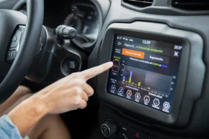 Pesquisa destaca aumento do interesse em anúncios visuais nos receptores de rádio automotivos