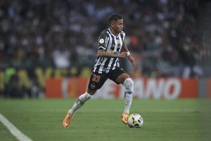 Savinho continua rendendo milh&otilde;es para o Galo.