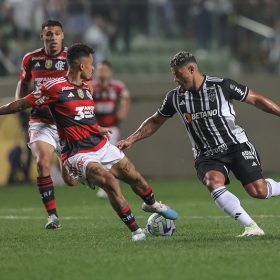 Galo recebe o líder em um grande clássico para voltara a vencer em casa. Atlético x Flamengo. A Minas FM transmite.