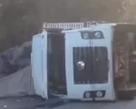 Veja vídeo: carreta tomba na BR-352 em Pitangui